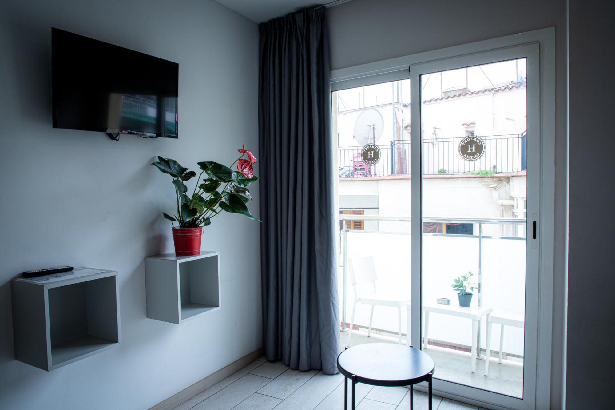 Apartamentos Comfort Calella Zewnętrze zdjęcie