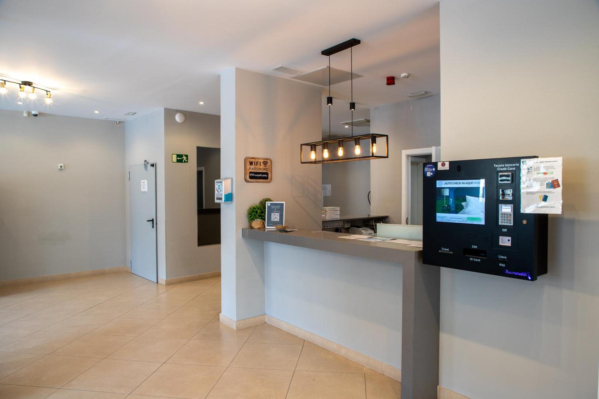 Apartamentos Comfort Calella Zewnętrze zdjęcie